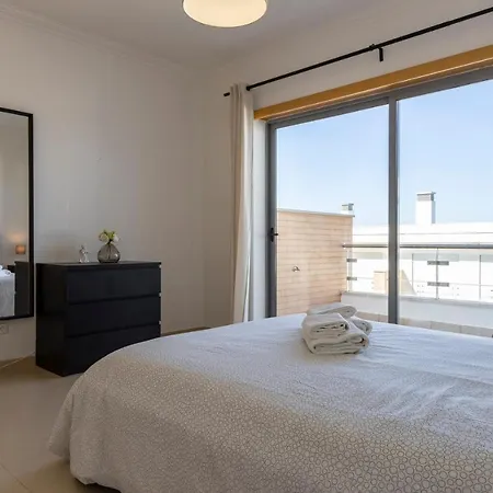 فيلة White Breeze Paradise