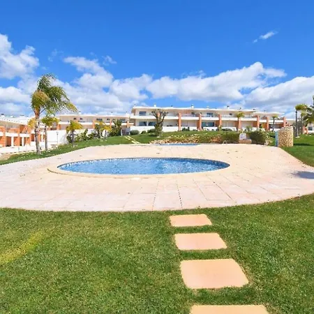 فيلة White Breeze Paradise