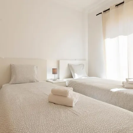 White Breeze Paradise البوفيرا